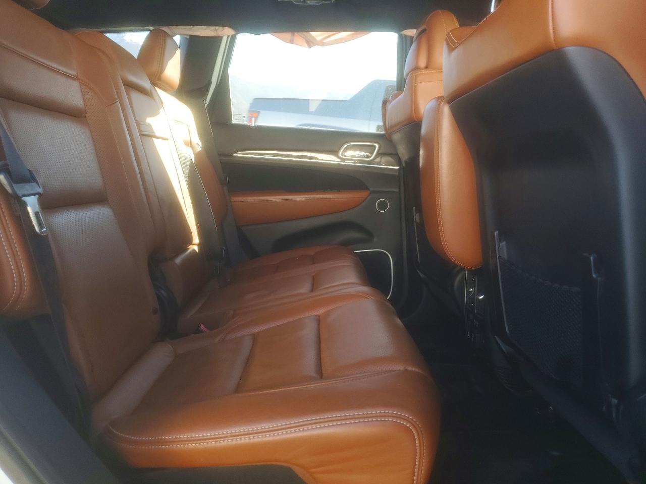 2015 JEEP GRAND CHEROKEE SRT-8 photo 10