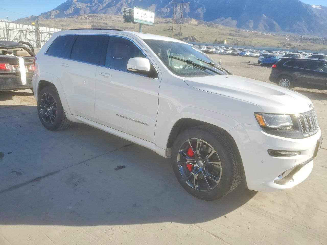 2015 JEEP GRAND CHEROKEE SRT-8 photo 4