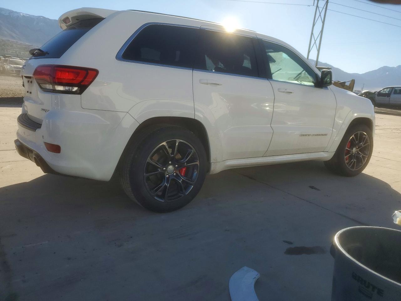 2015 JEEP GRAND CHEROKEE SRT-8 photo 3