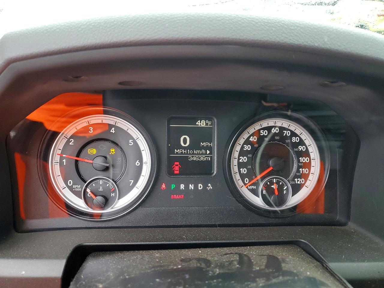 2014 RAM 1500 ST photo 17