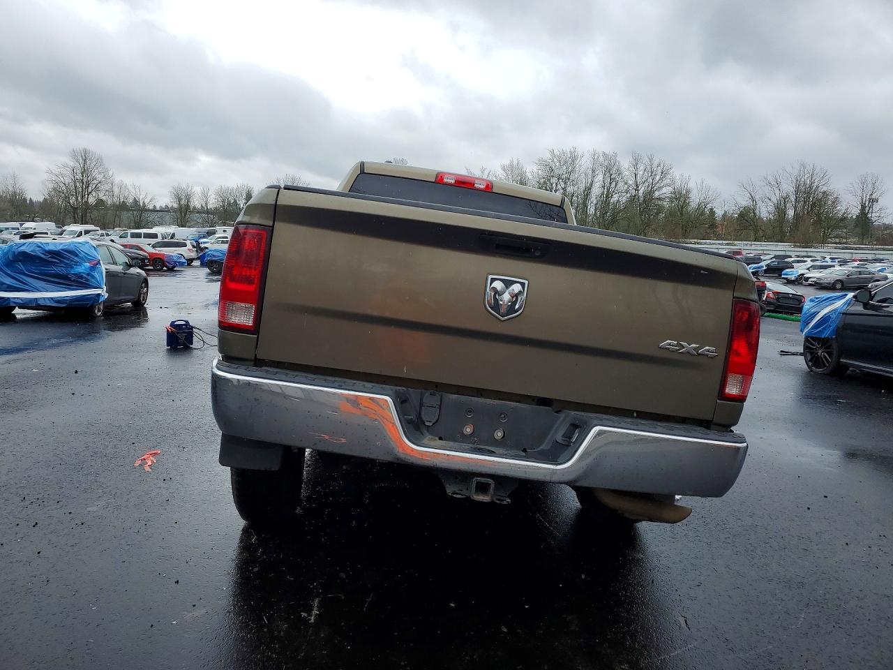 2014 RAM 1500 ST photo 11