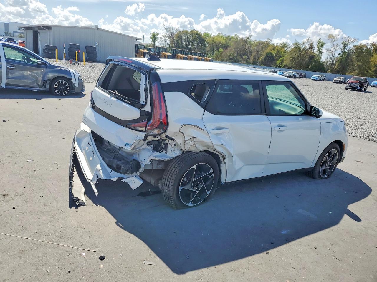2024 KIA SOUL EX photo 7