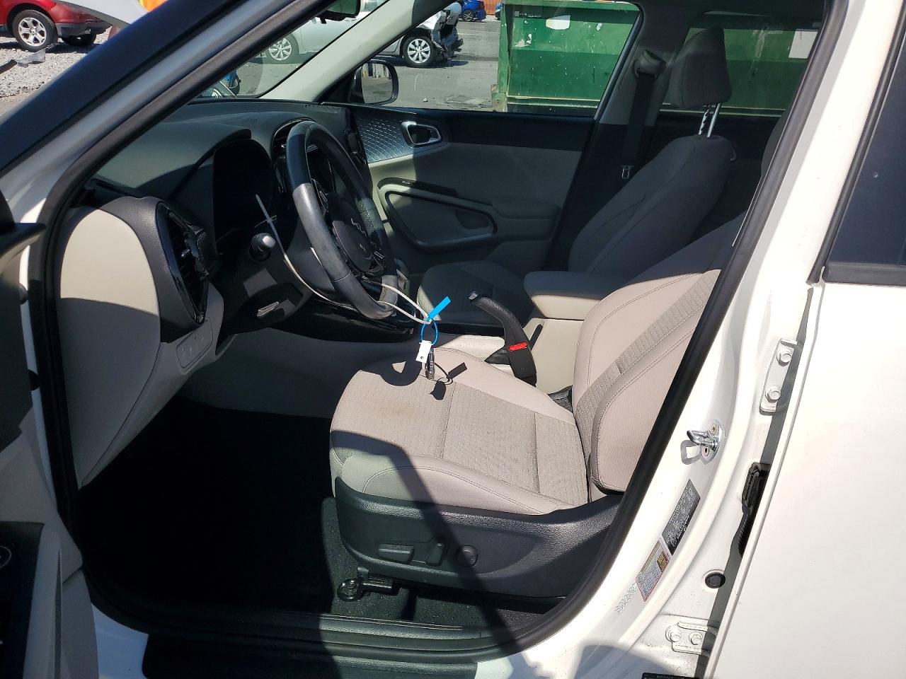 2024 KIA SOUL EX photo 19