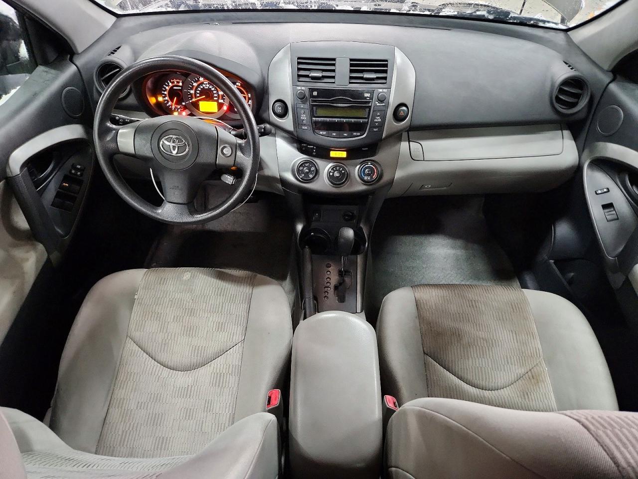 2011 TOYOTA RAV4 BASE photo 15