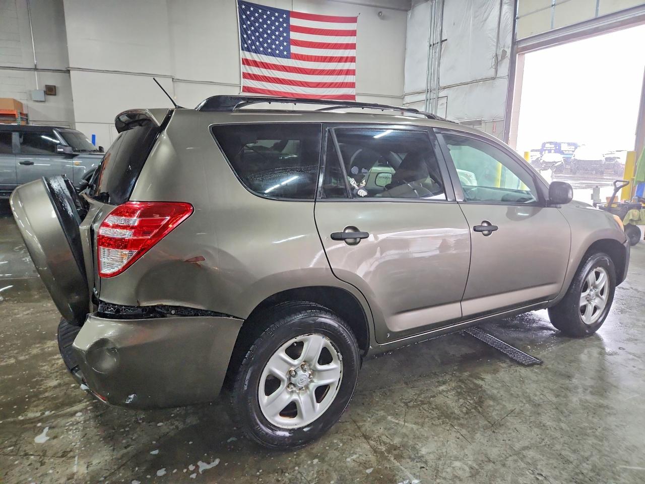 2011 TOYOTA RAV4 BASE photo 5
