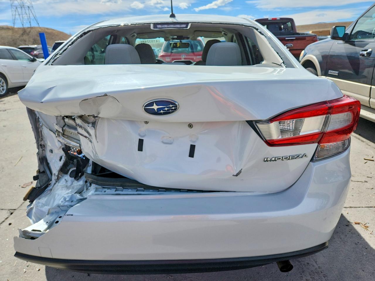 2019 SUBARU IMPREZA photo 11