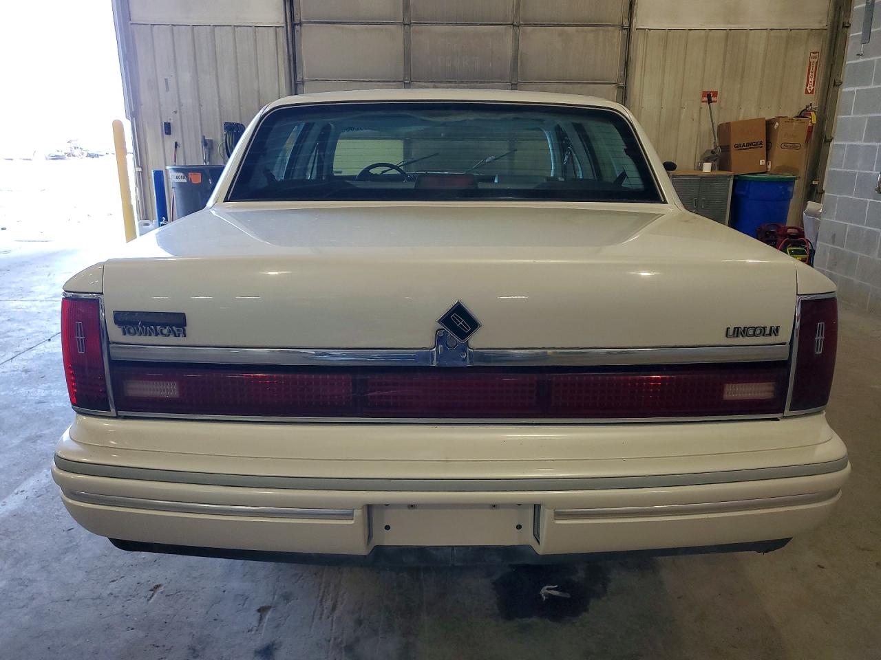 1994 LINCOLN TOWN CAR SIGNATURE photo 11