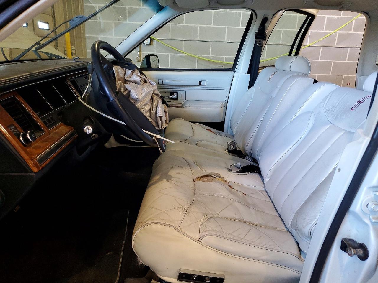 1994 LINCOLN TOWN CAR SIGNATURE photo 13