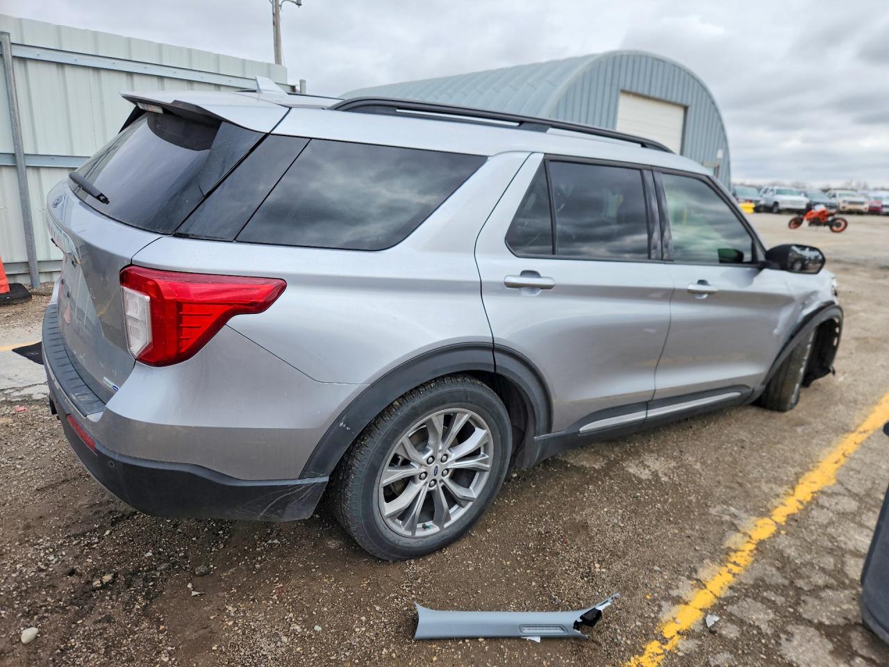 2020 FORD EXPLORER XLT photo 5