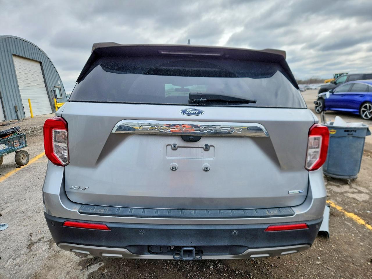 2020 FORD EXPLORER XLT photo 11