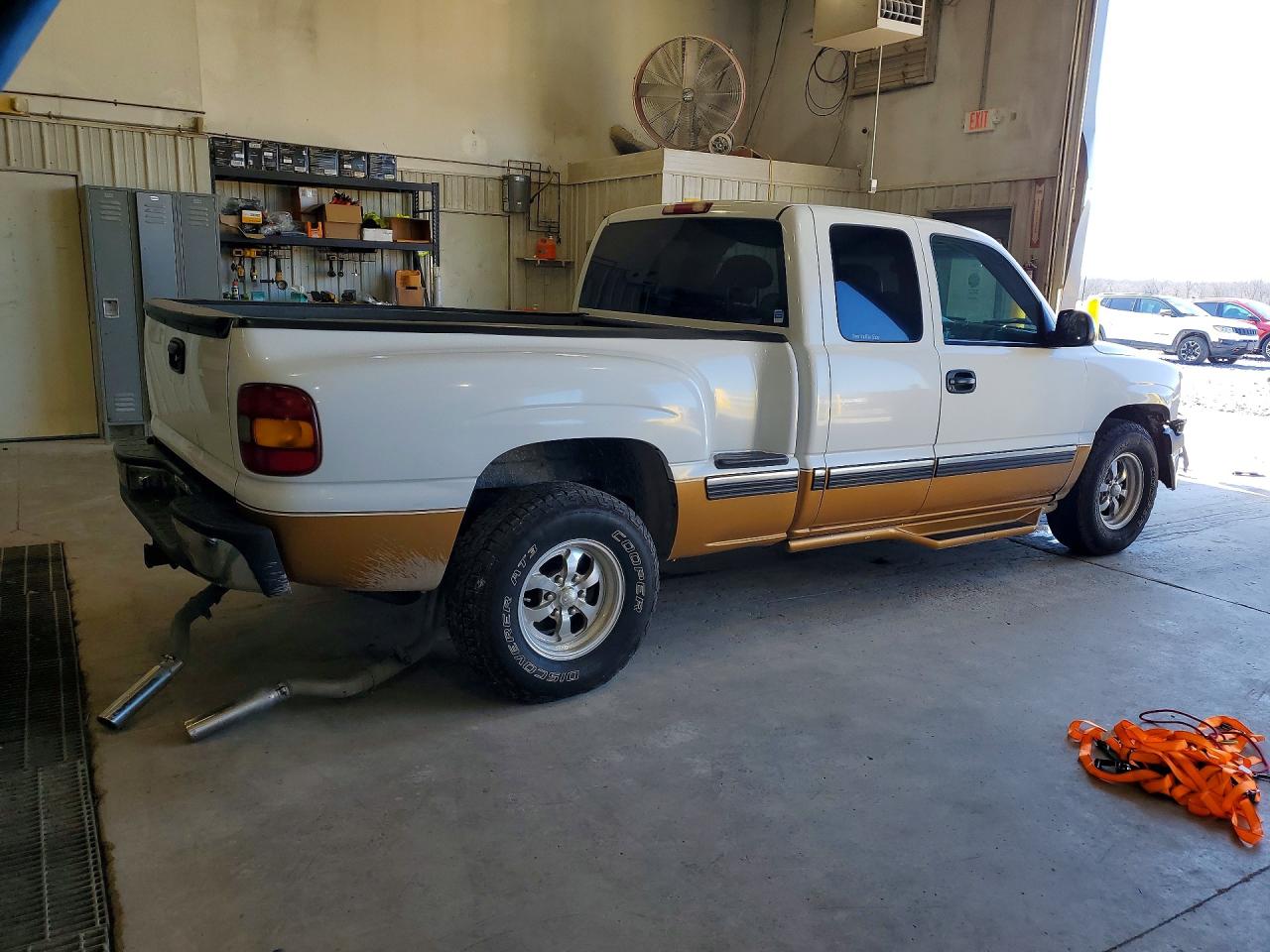 2000 CHEVROLET SILVERADO K1500 photo 3