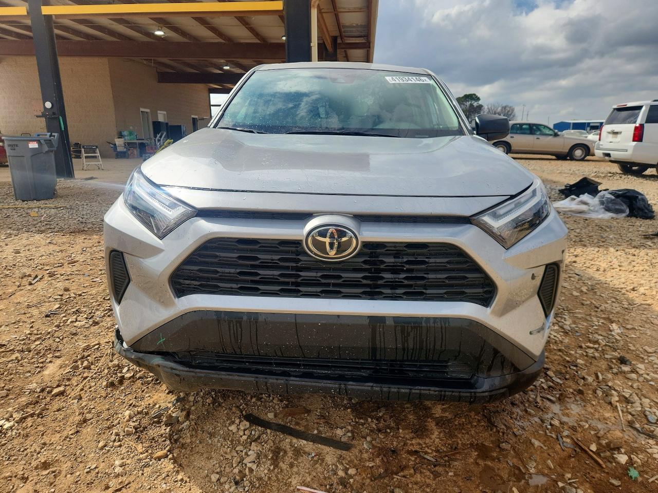 2025 TOYOTA RAV4 LE photo 9