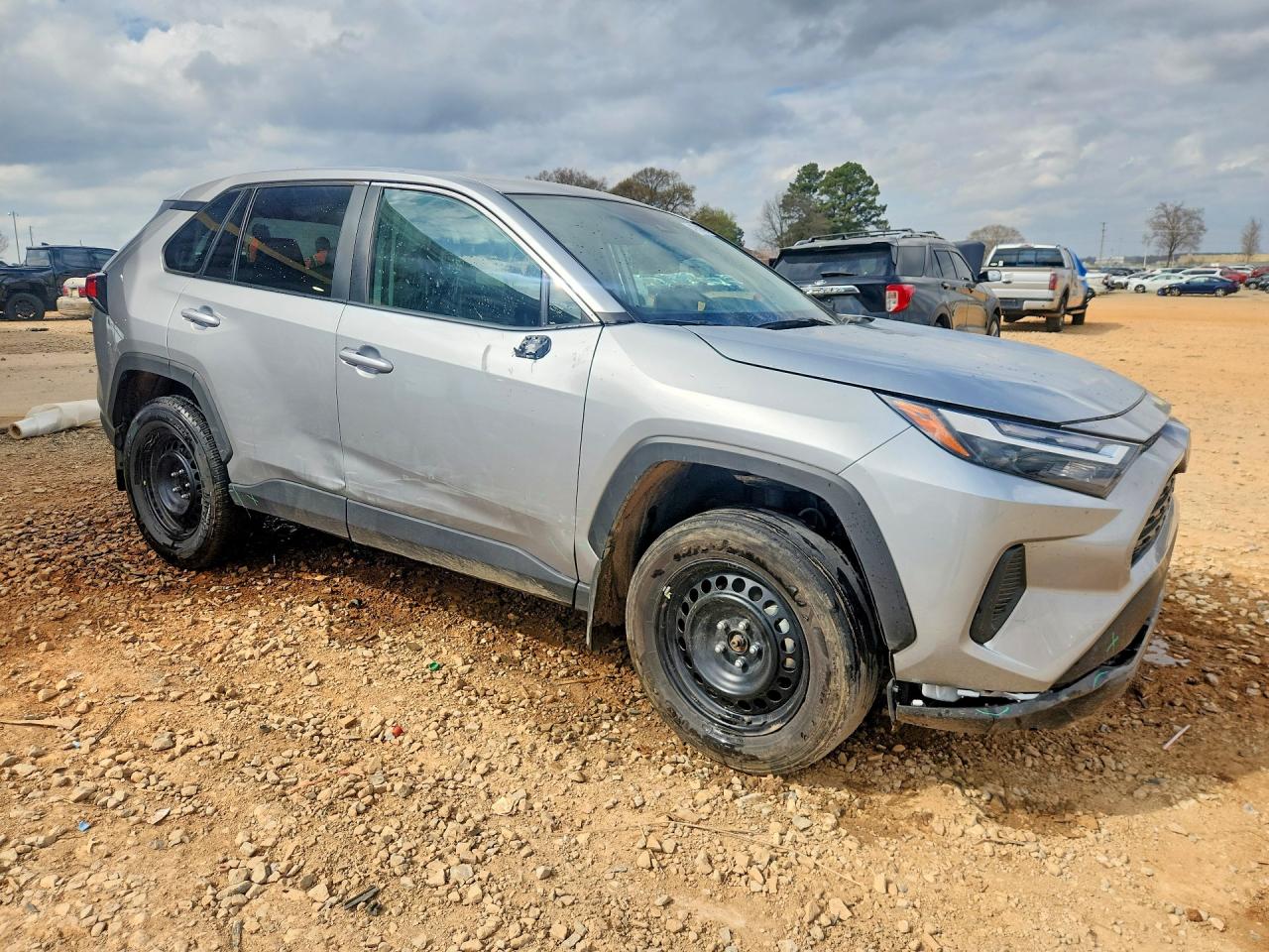 2025 TOYOTA RAV4 LE photo 7