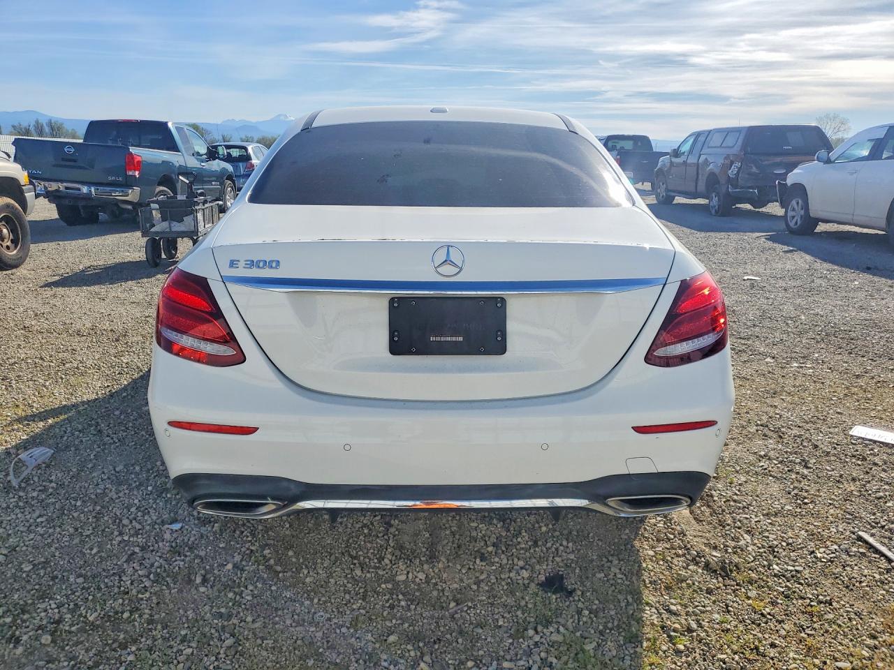 2018 MERCEDES-BENZ E 300 photo 6