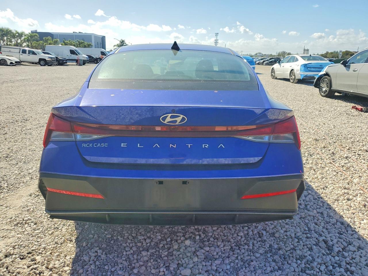2024 HYUNDAI ELANTRA SEL photo 6