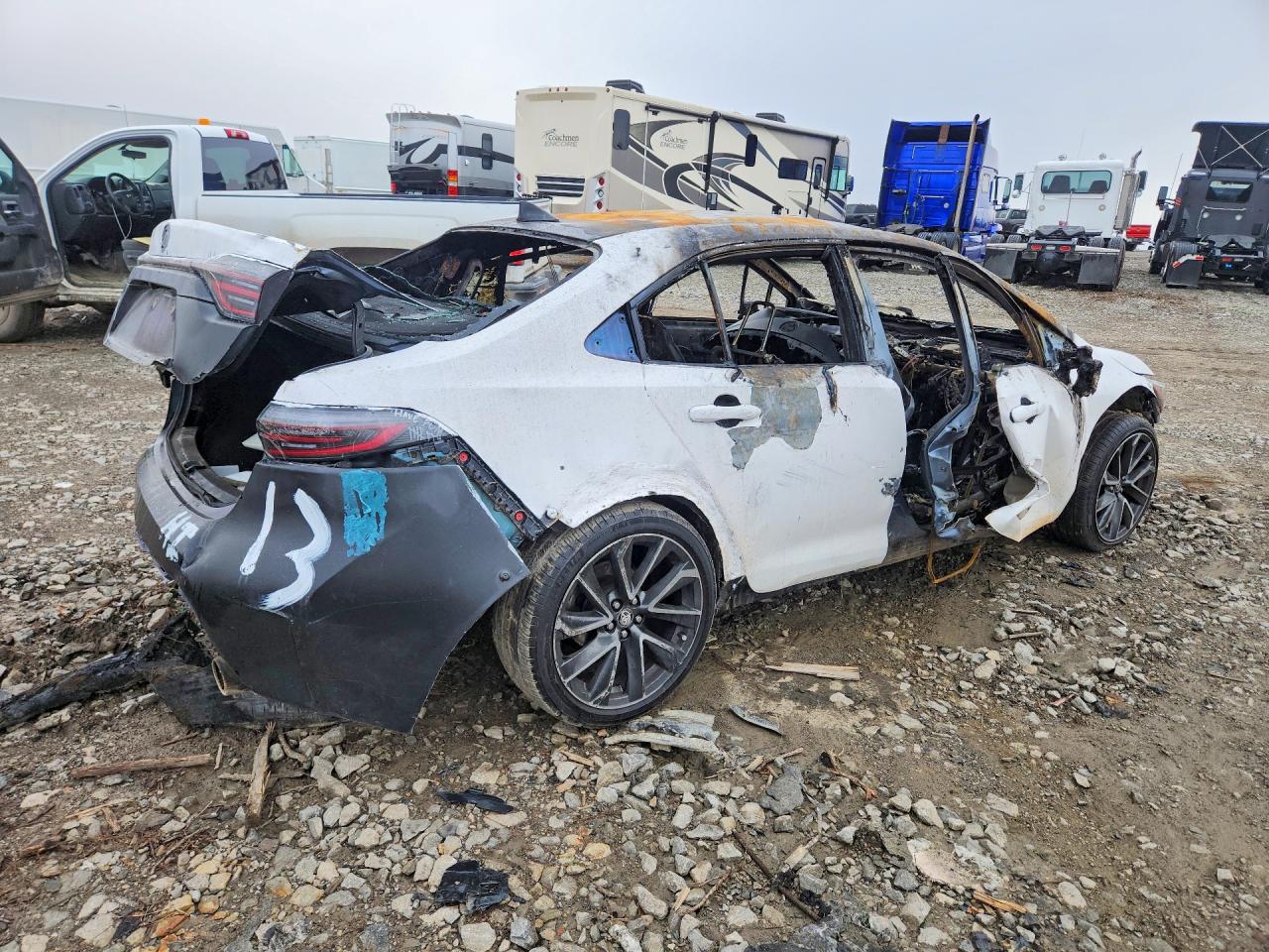 2021 TOYOTA COROLLA SE photo 3