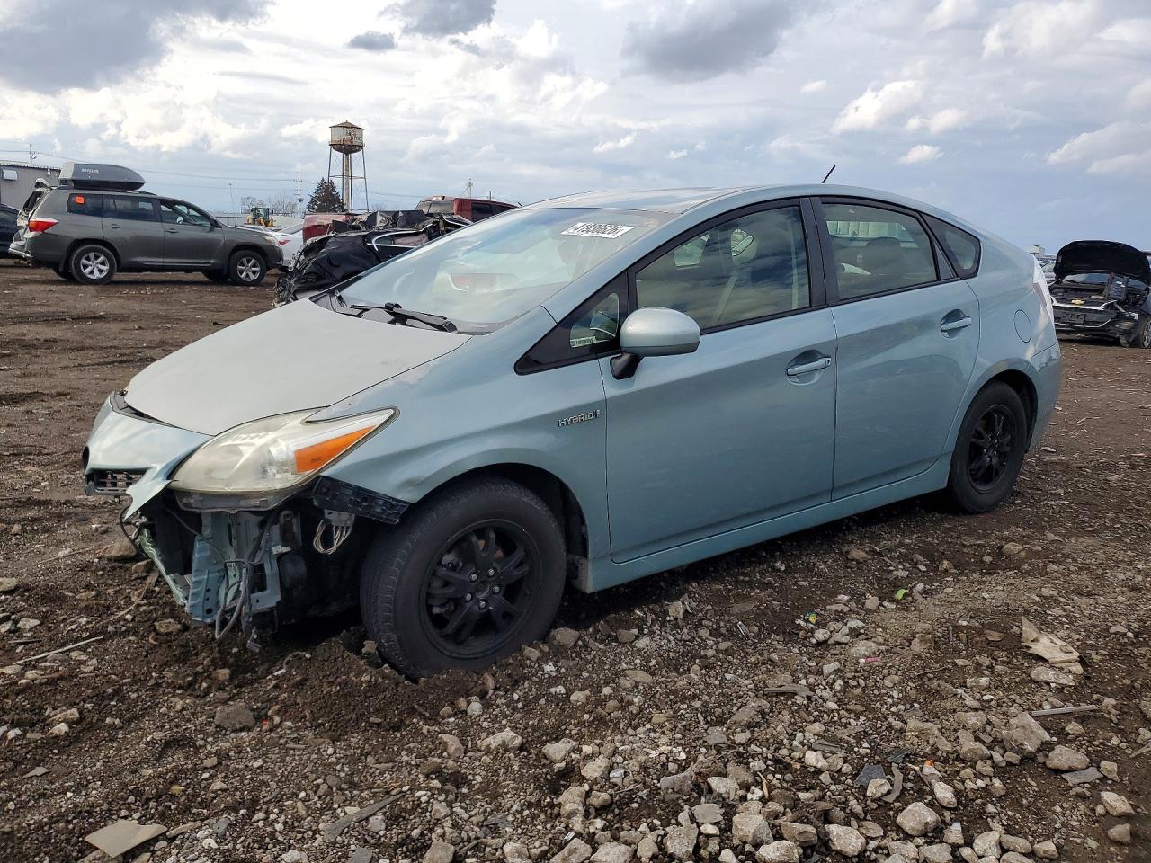 2013 TOYOTA PRIUS