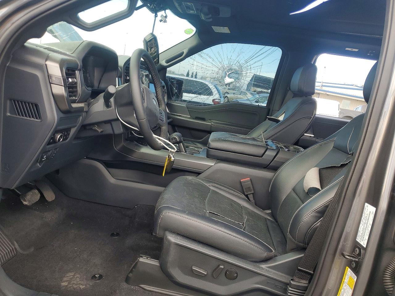 2025 FORD F150 LARIAT photo 7