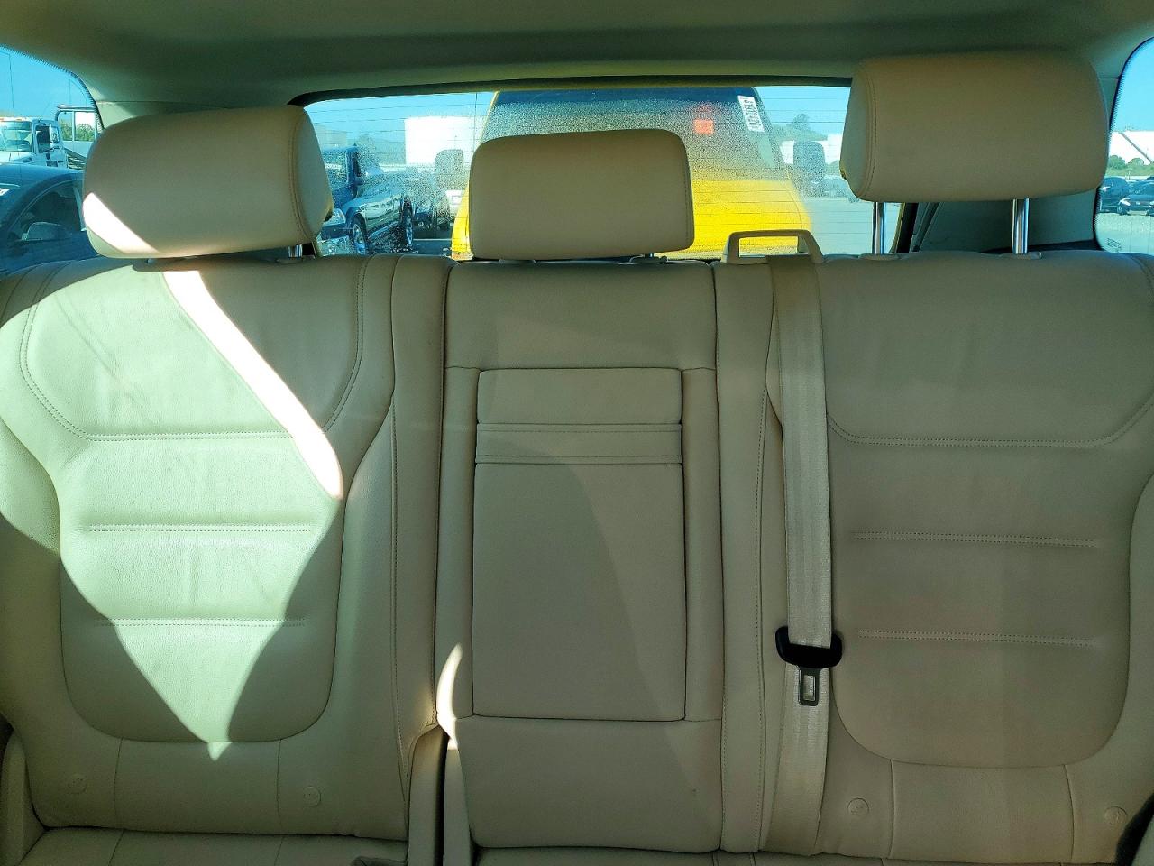 2013 VOLKSWAGEN TOUAREG V6 photo 19