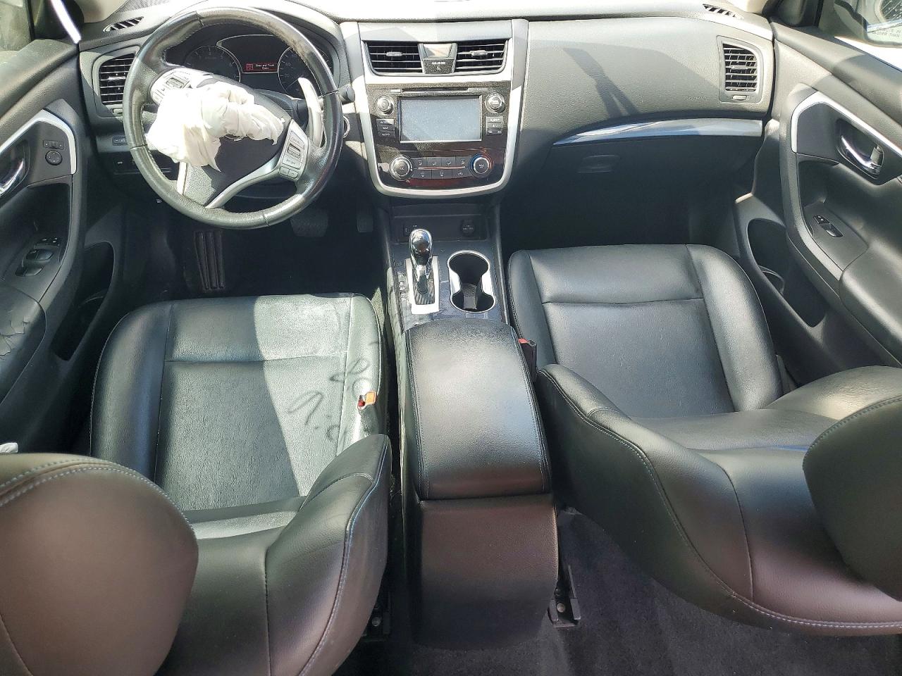 2018 NISSAN ALTIMA 2.5 SR photo 22