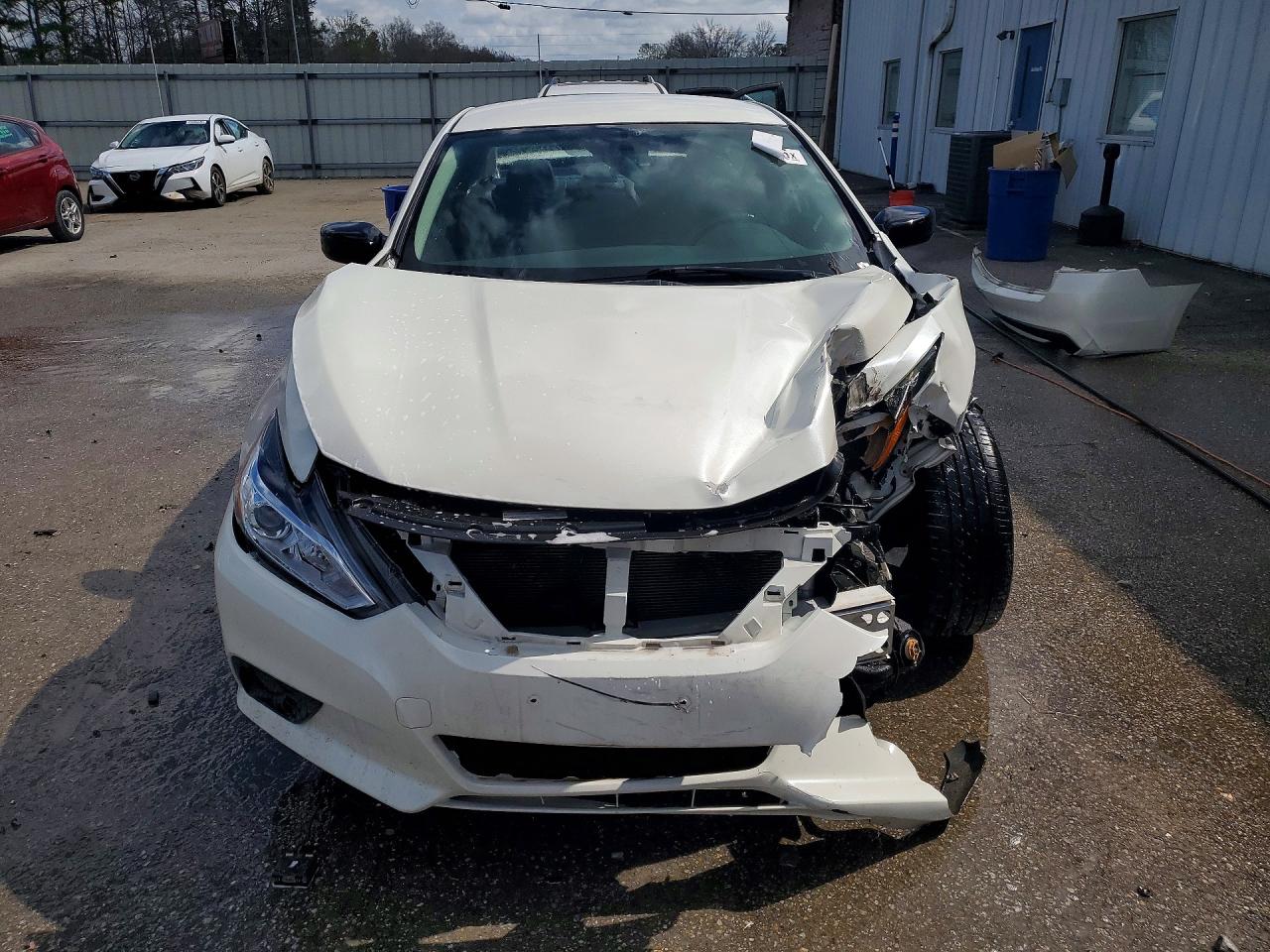 2018 NISSAN ALTIMA 2.5 SR photo 13