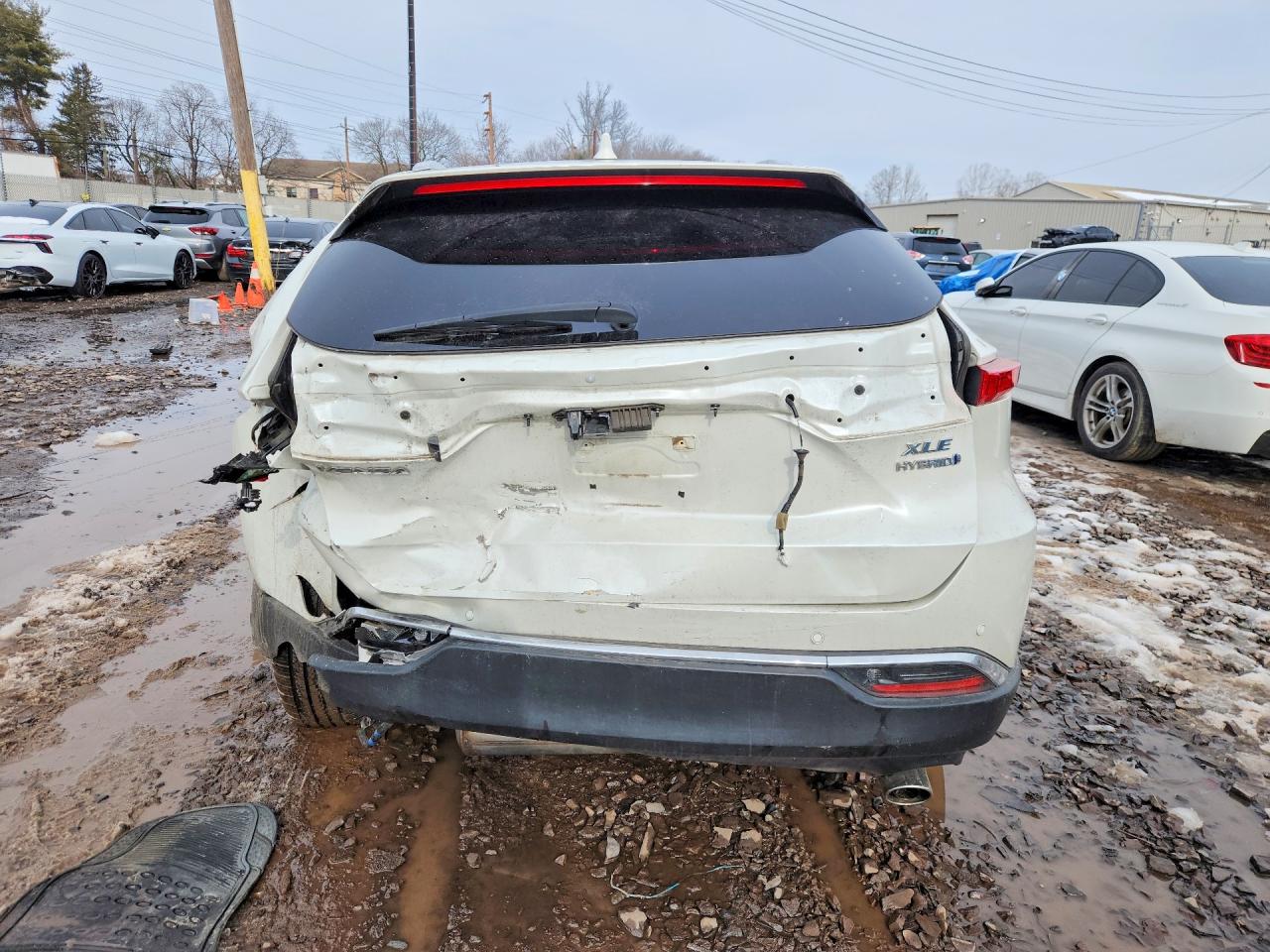 2022 TOYOTA VENZA XLE photo 6