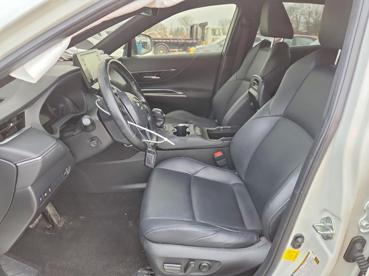 2022 TOYOTA VENZA XLE photo 7