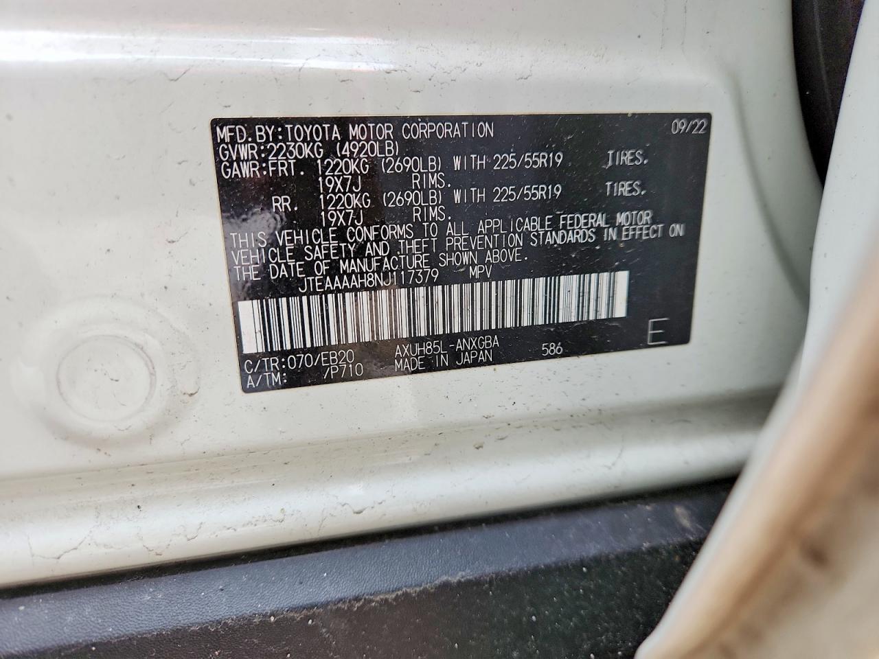 2022 TOYOTA VENZA XLE photo 13