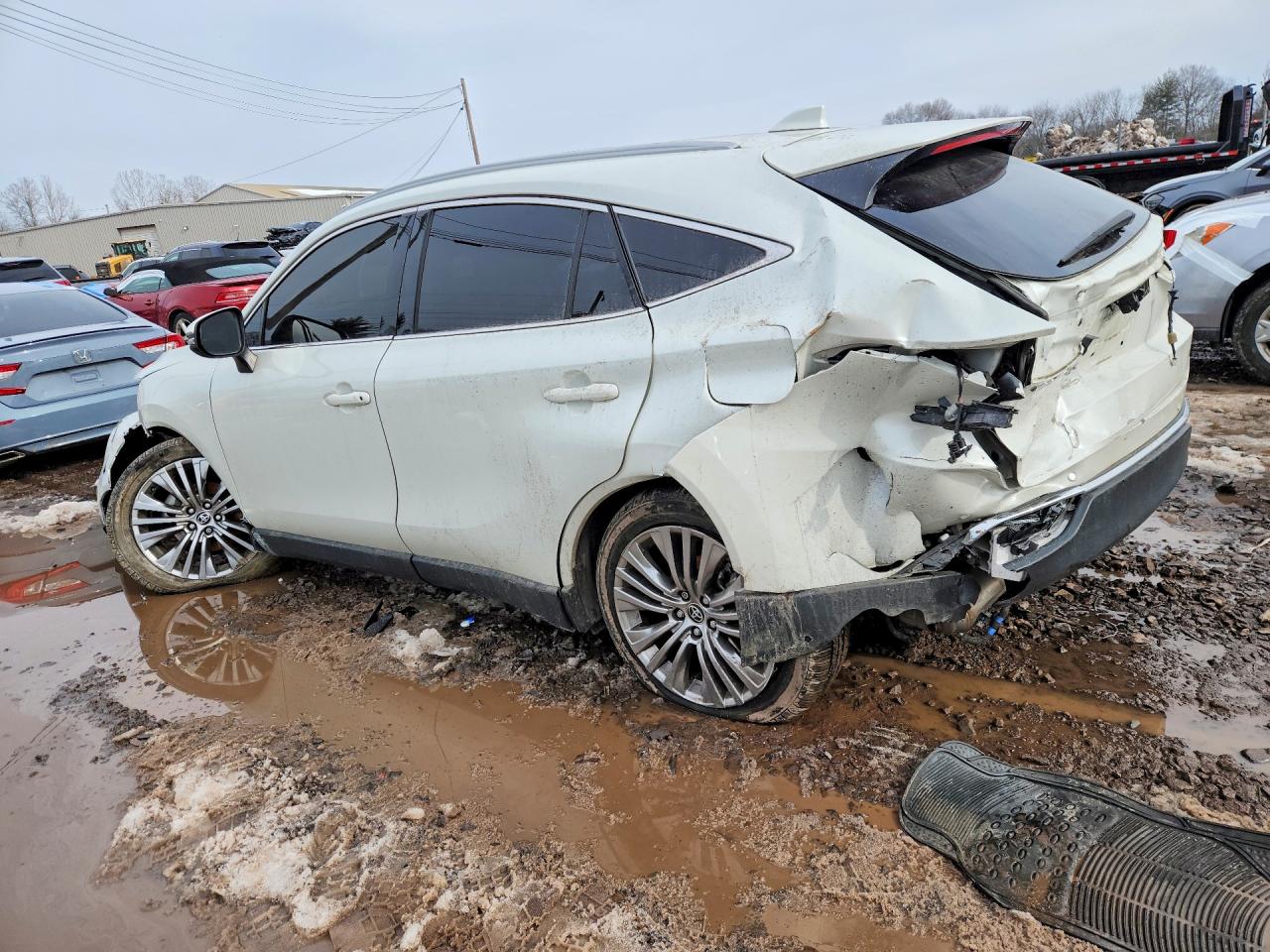 2022 TOYOTA VENZA XLE photo 2