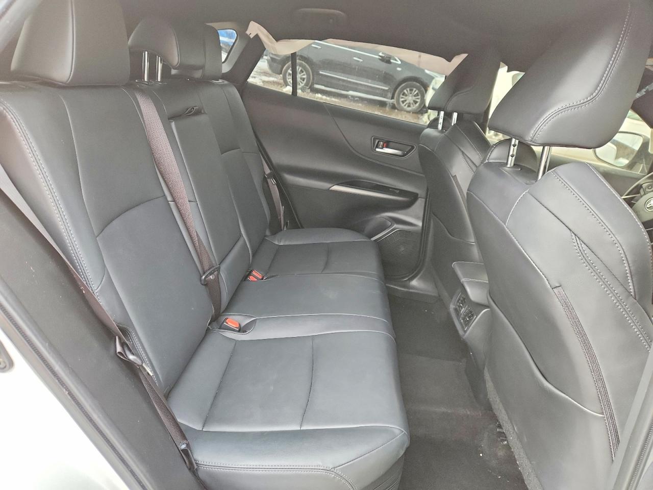 2022 TOYOTA VENZA XLE photo 11