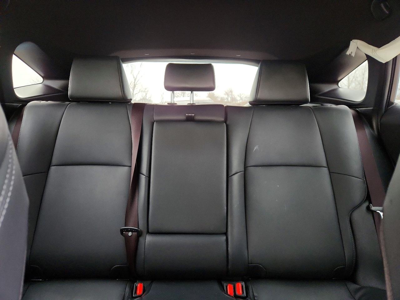 2022 TOYOTA VENZA XLE photo 10