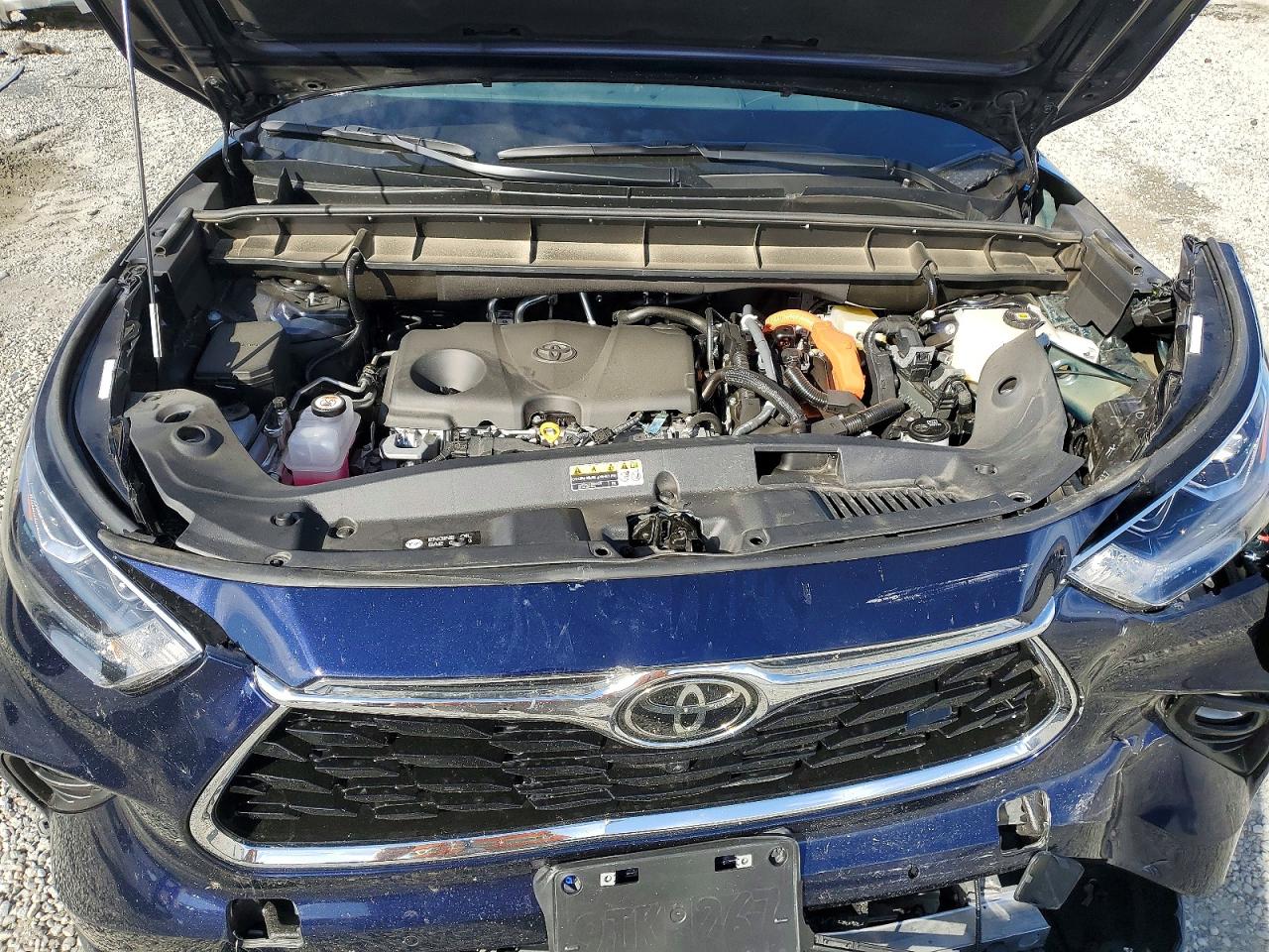 2025 TOYOTA HIGHLANDER HYBRID PLATINUM photo 23