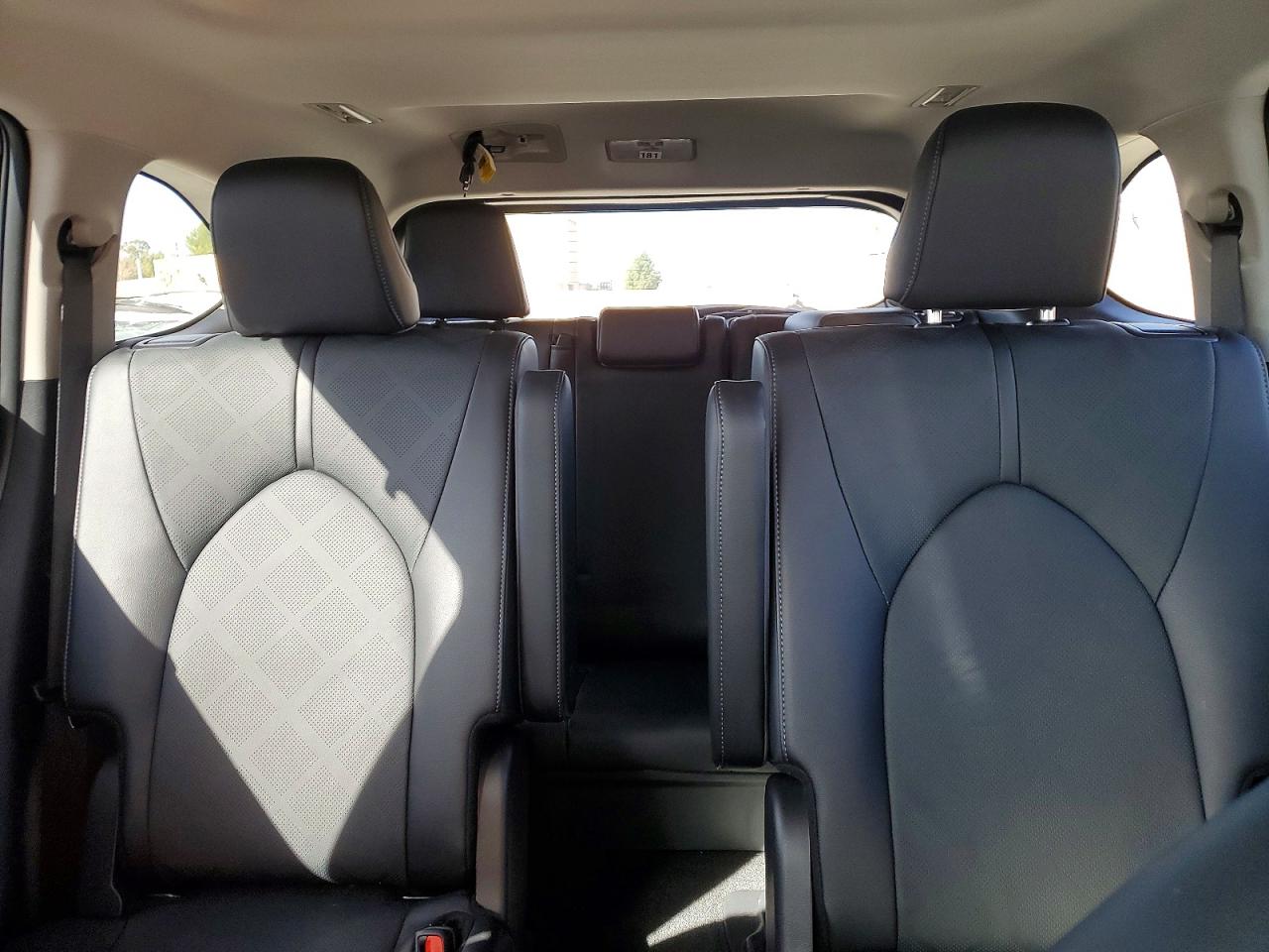 2025 TOYOTA HIGHLANDER HYBRID PLATINUM photo 19