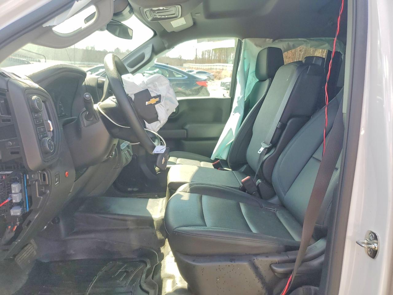 2025 CHEVROLET SILVERADO K1500 photo 13