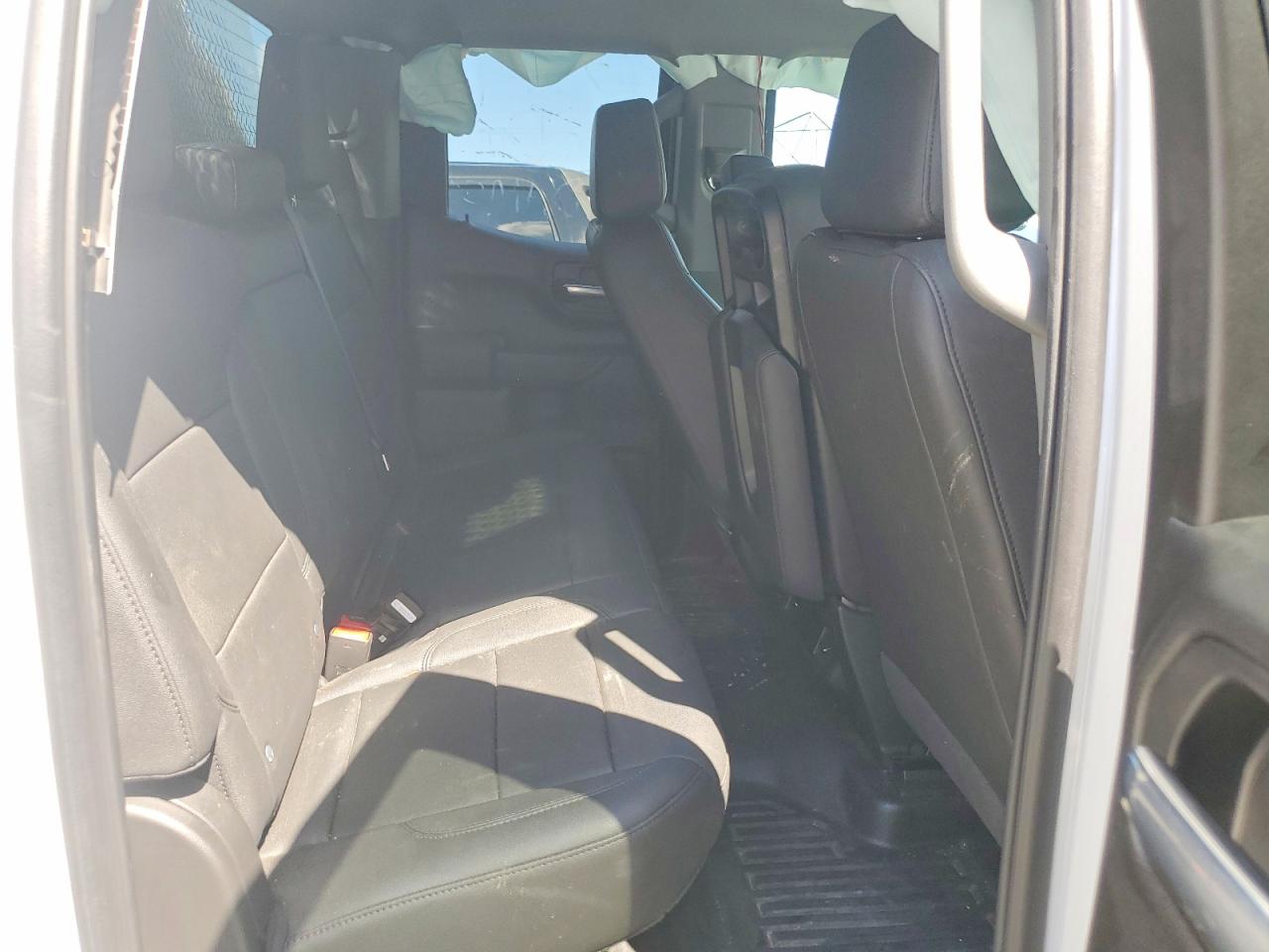 2025 CHEVROLET SILVERADO K1500 photo 19