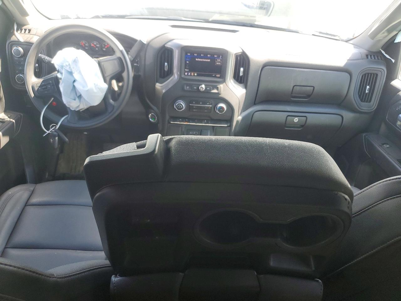 2025 CHEVROLET SILVERADO K1500 photo 15