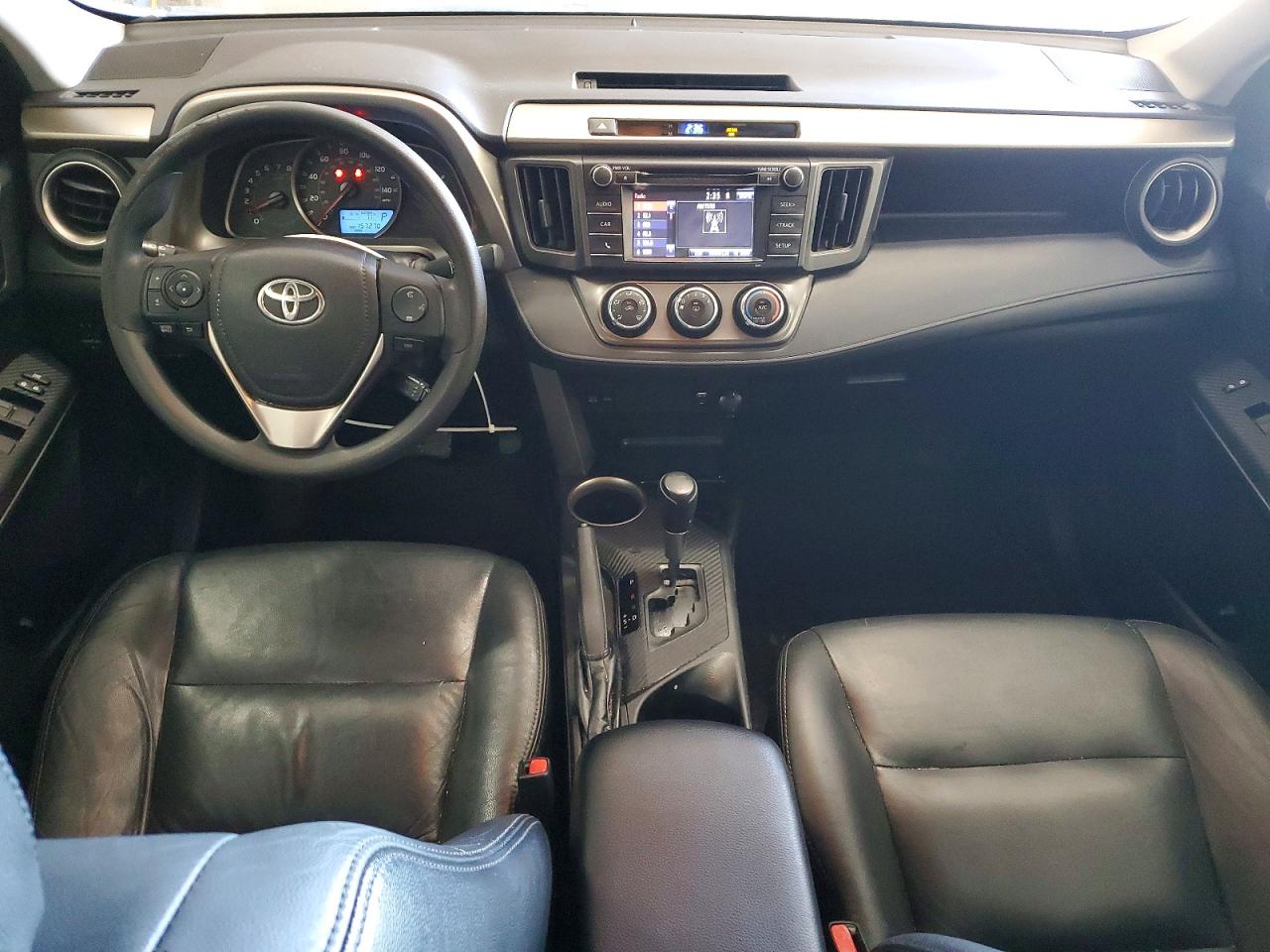 2014 TOYOTA RAV4 LE photo 8