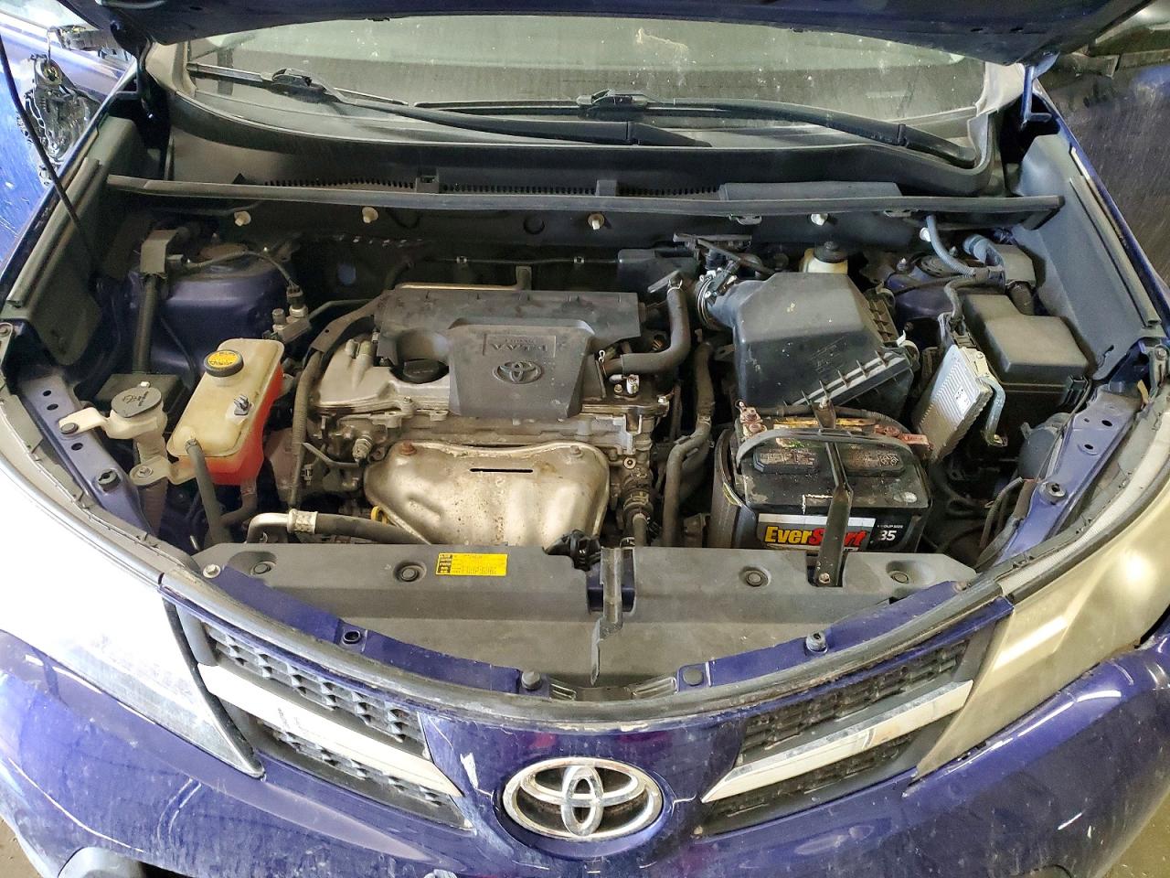 2014 TOYOTA RAV4 LE photo 12