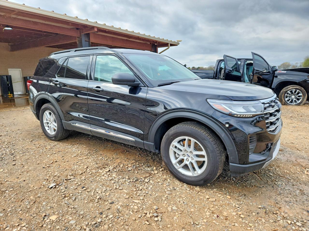 2025 FORD EXPLORER ACTIVE photo 4