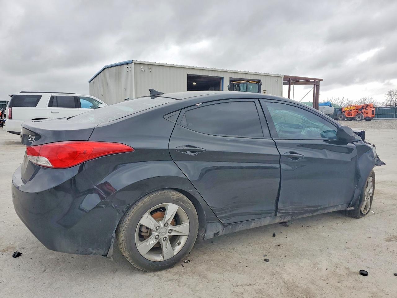2013 HYUNDAI ELANTRA GLS photo 3