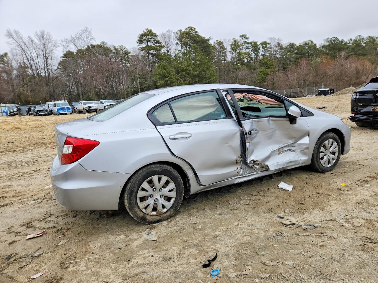 2012 HONDA CIVIC LX photo 3