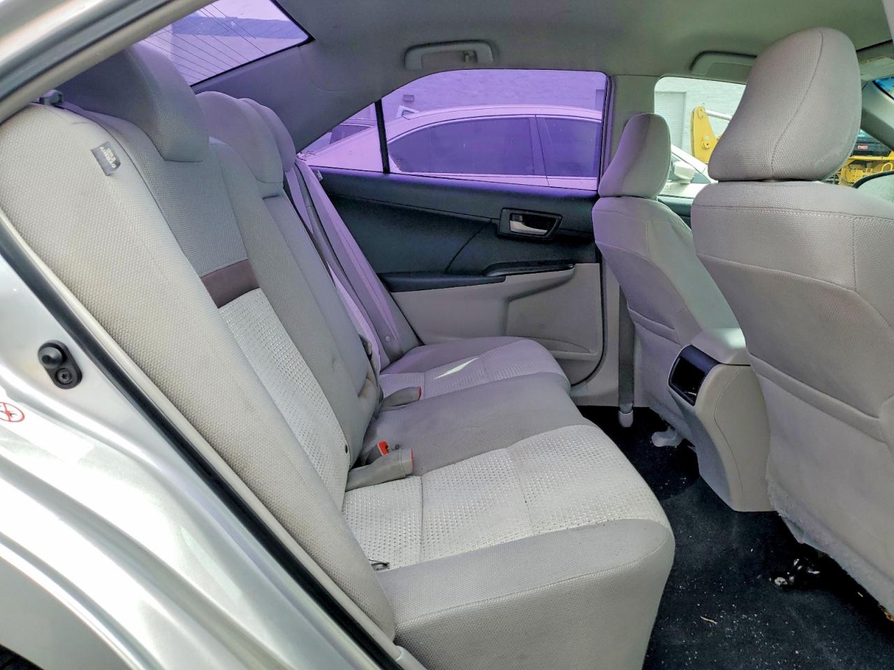2012 TOYOTA CAMRY LE photo 19