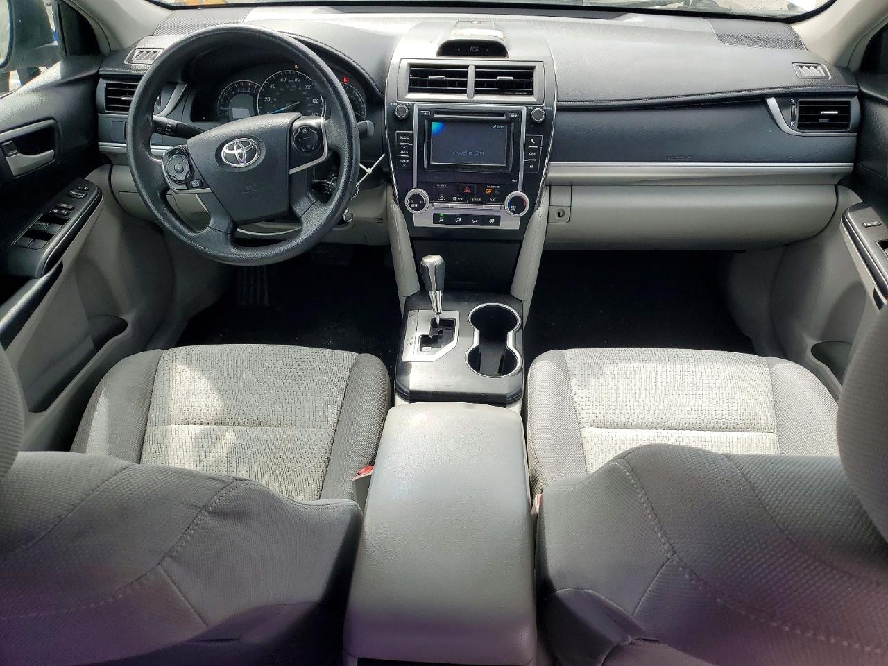 2012 TOYOTA CAMRY LE photo 15