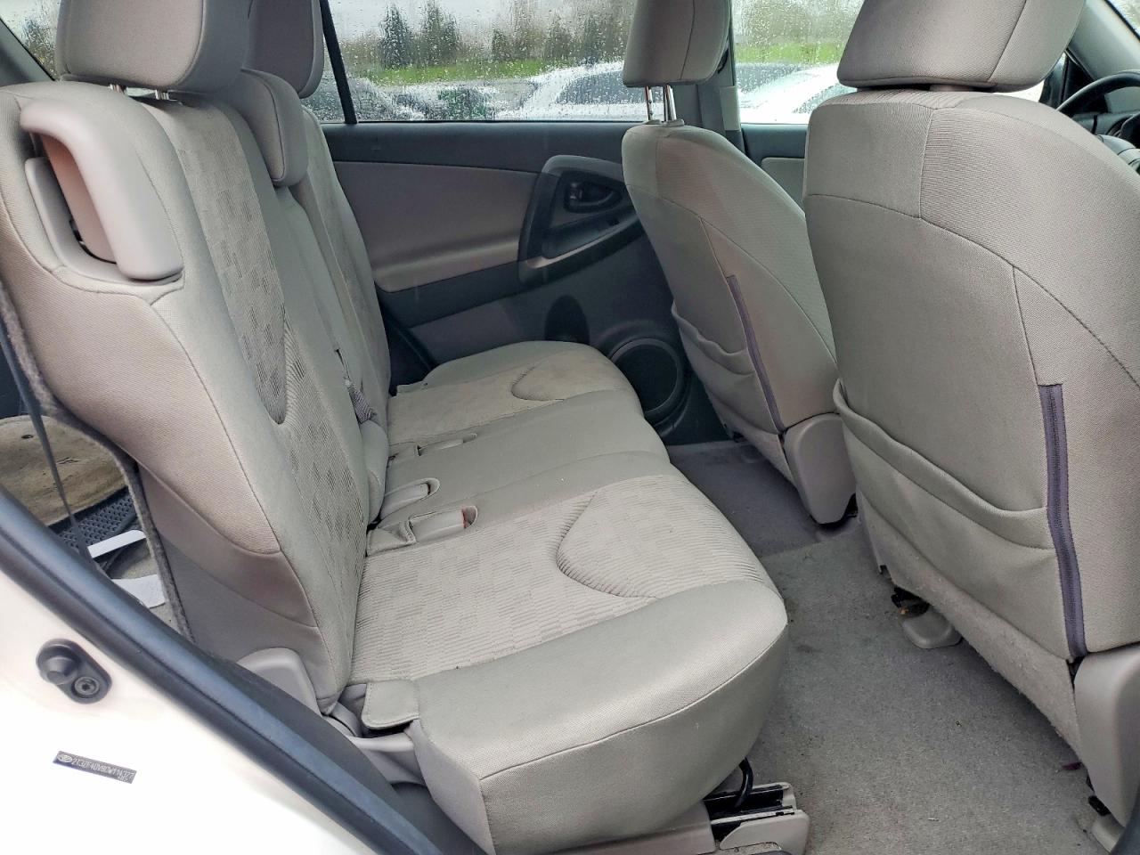 2012 TOYOTA RAV4 BASE photo 28