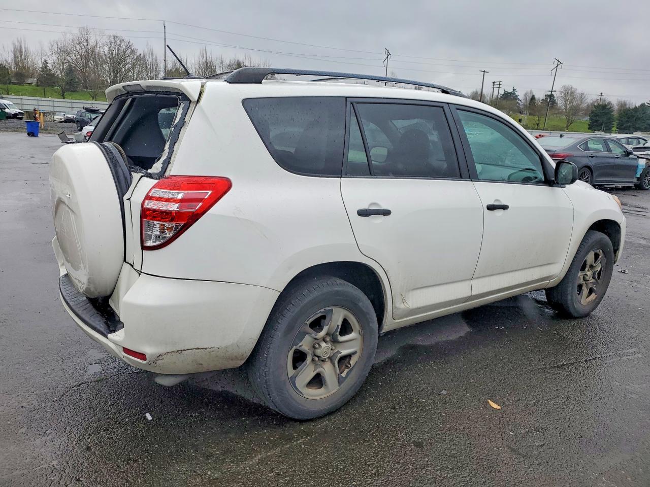 2012 TOYOTA RAV4 BASE photo 7