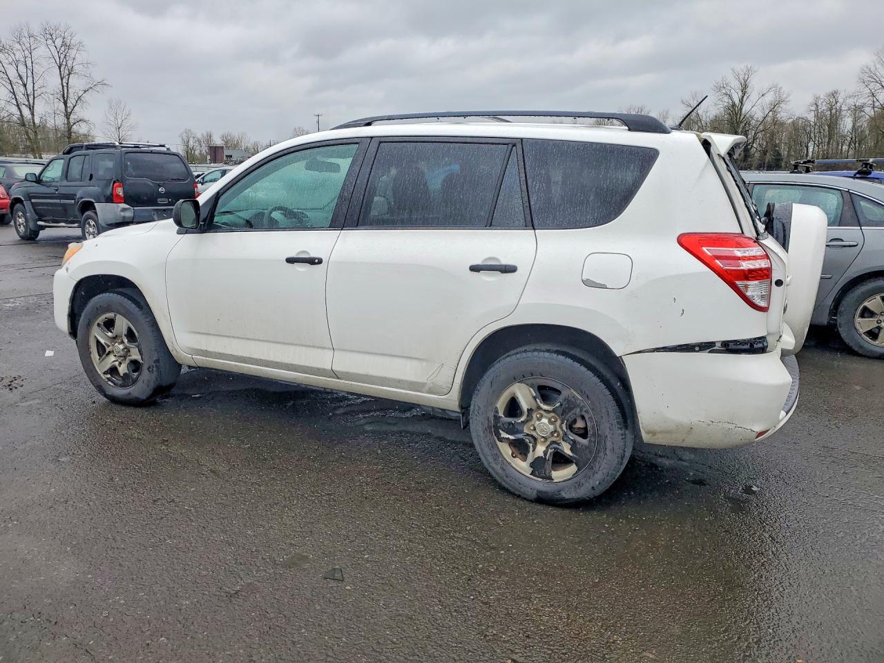 2012 TOYOTA RAV4 BASE photo 4
