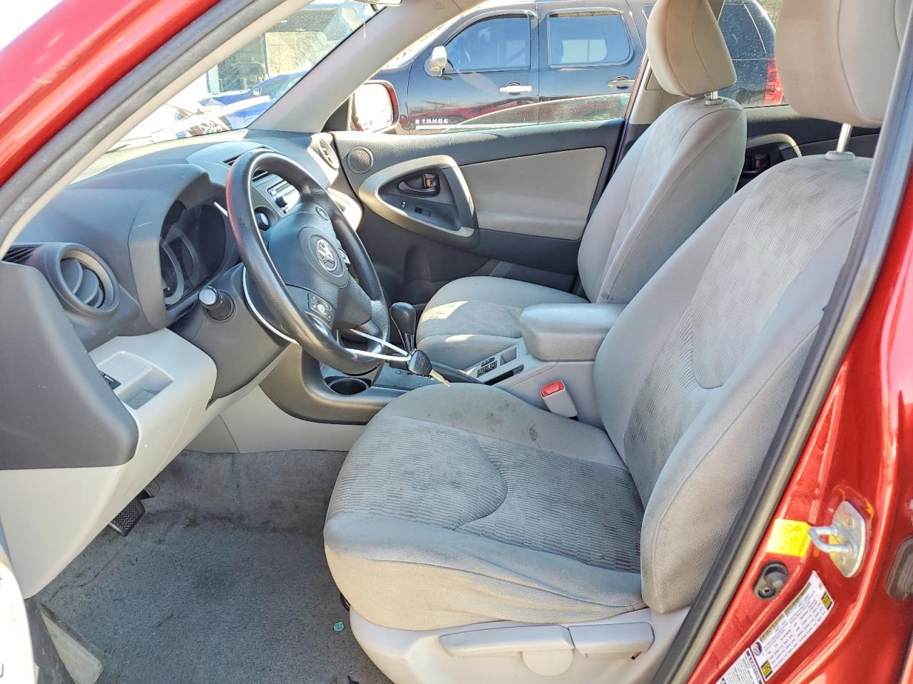 2012 TOYOTA RAV4 BASE photo 7