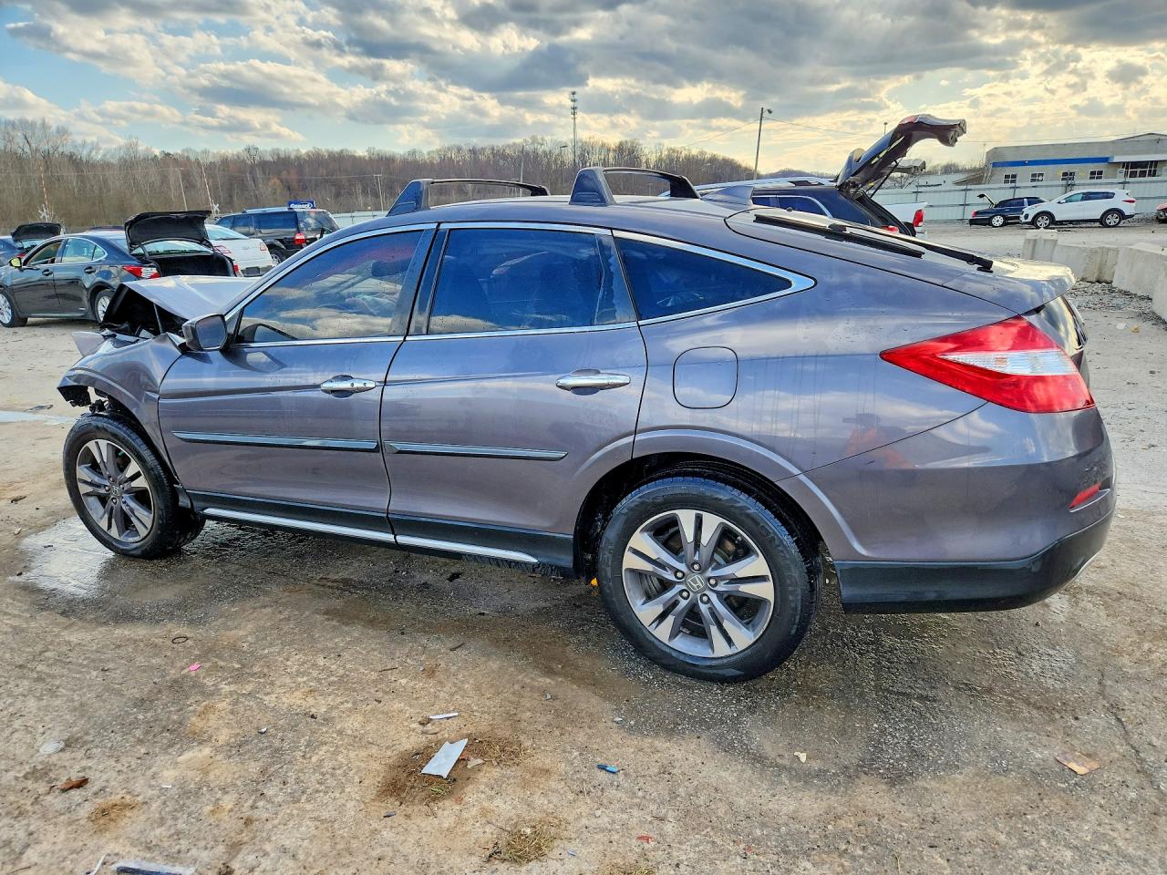 2015 HONDA CROSSTOUR EXL photo 3