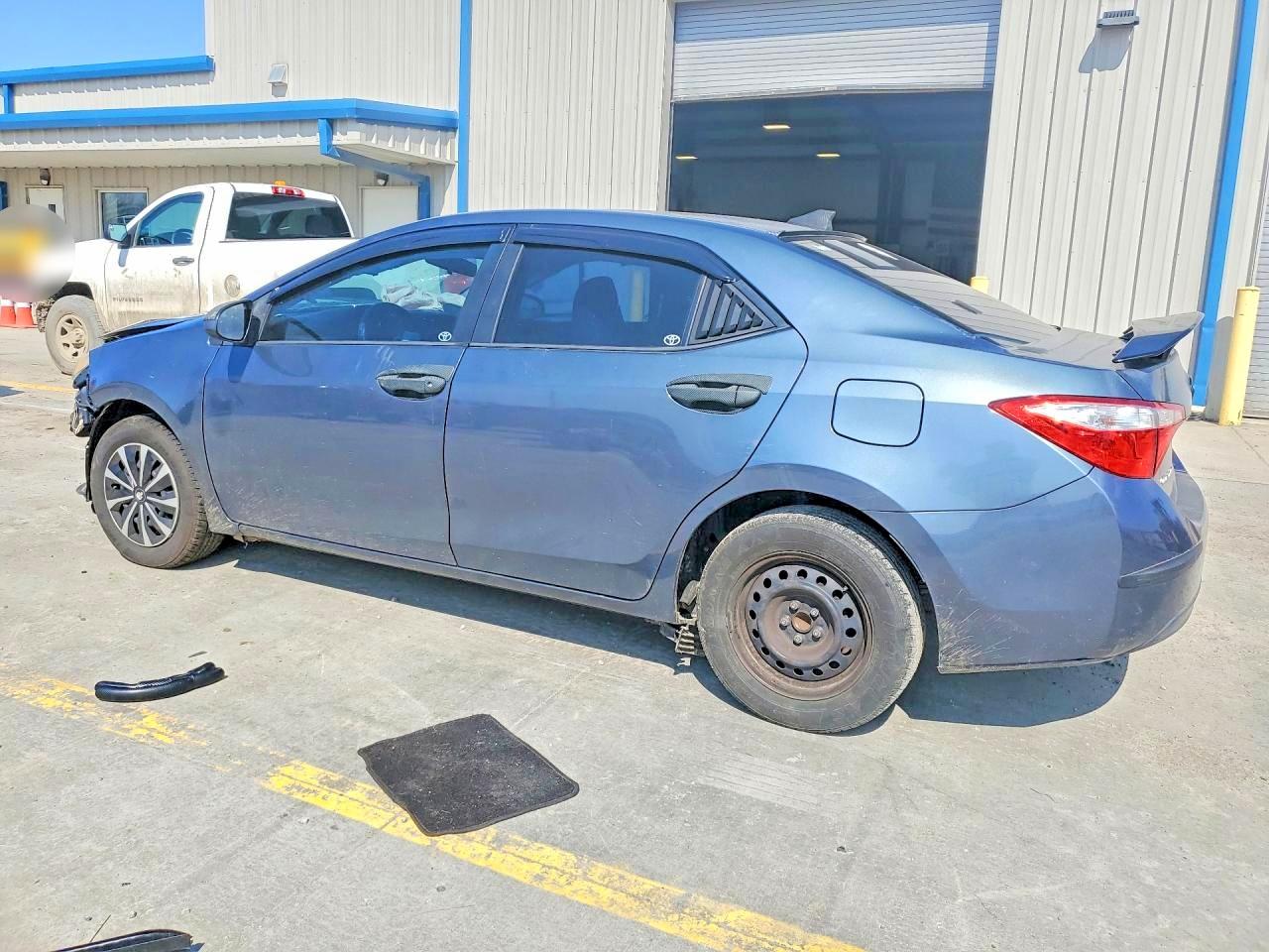 2016 TOYOTA COROLLA L photo 4
