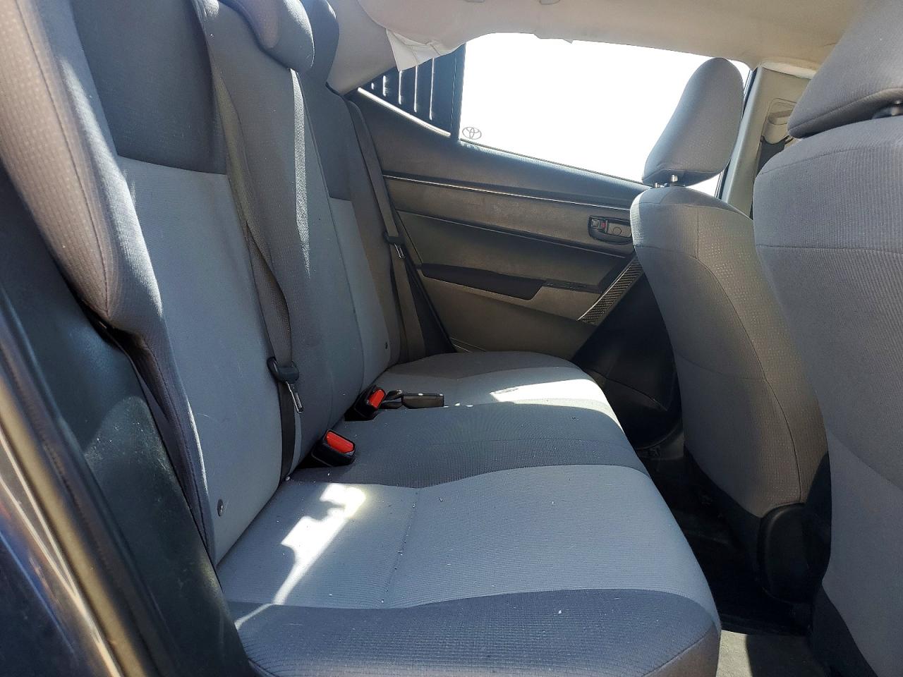 2016 TOYOTA COROLLA L photo 28